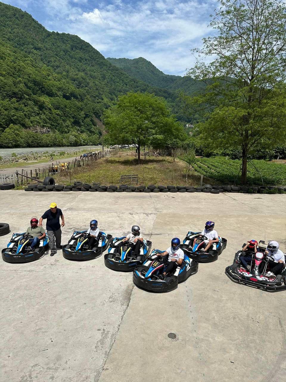 ბაგი რაიდი მახუნცეთში - ოფროუდ ექსტრემალური თავგადასავალი